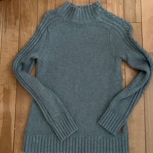 Roots sweater